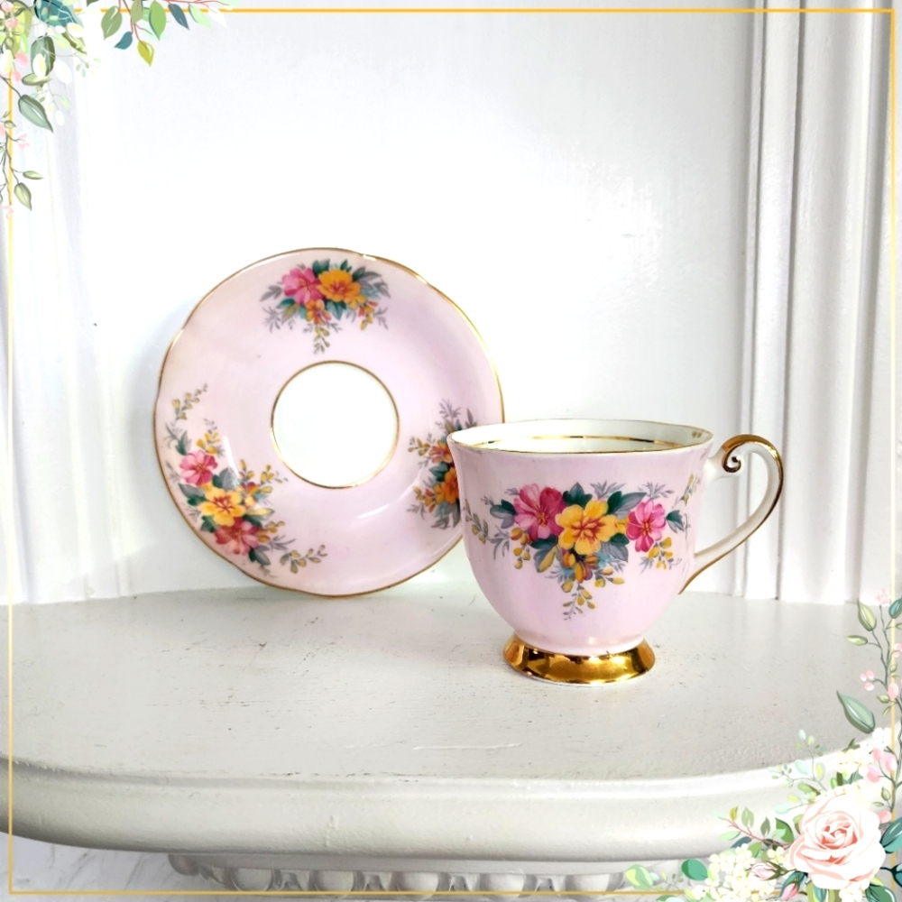 Vintage Windsor Bone China Cup & Saucer Set Pink - Florals 1960's England